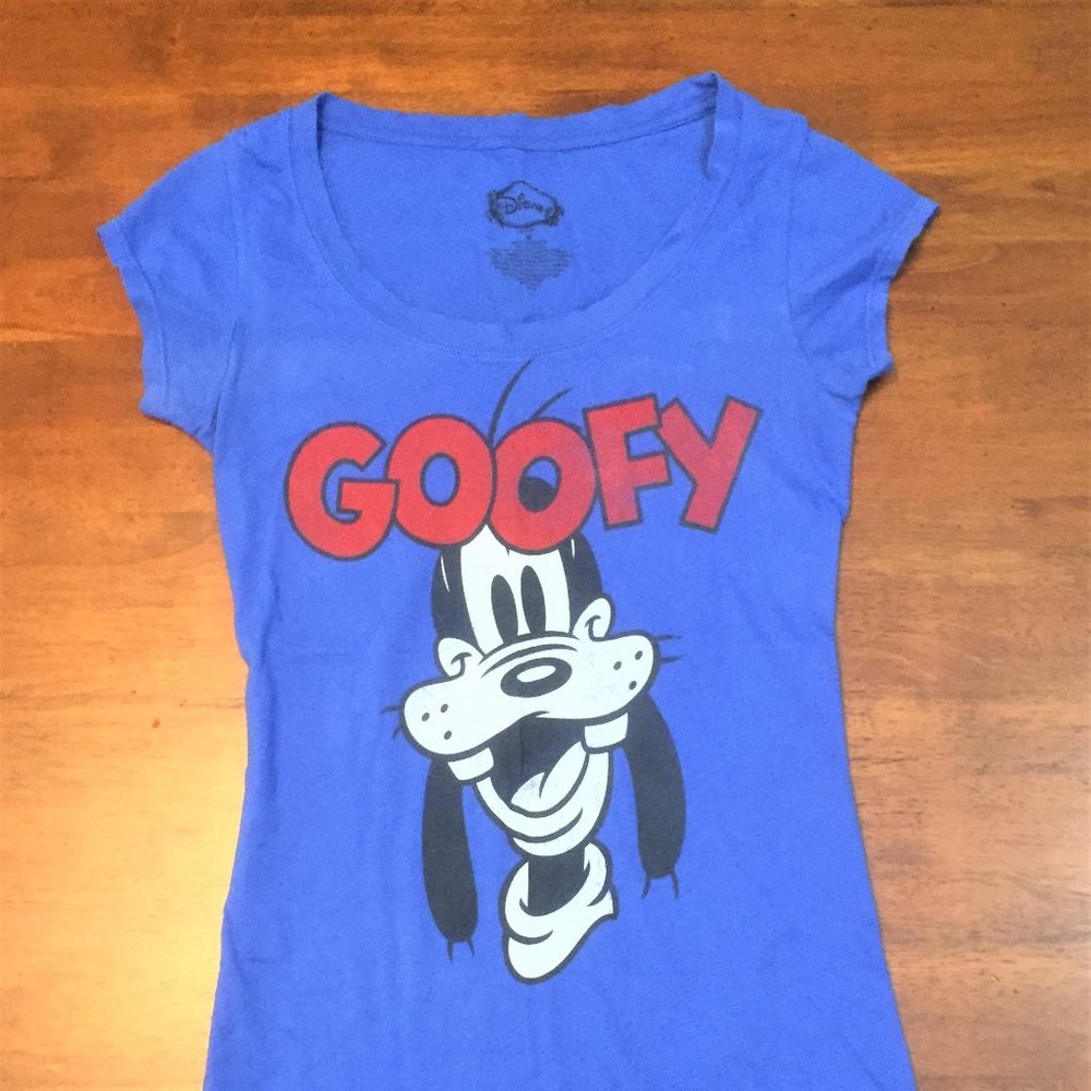 Disney Goofy T Shirt Scoop Neck Fitted Long
